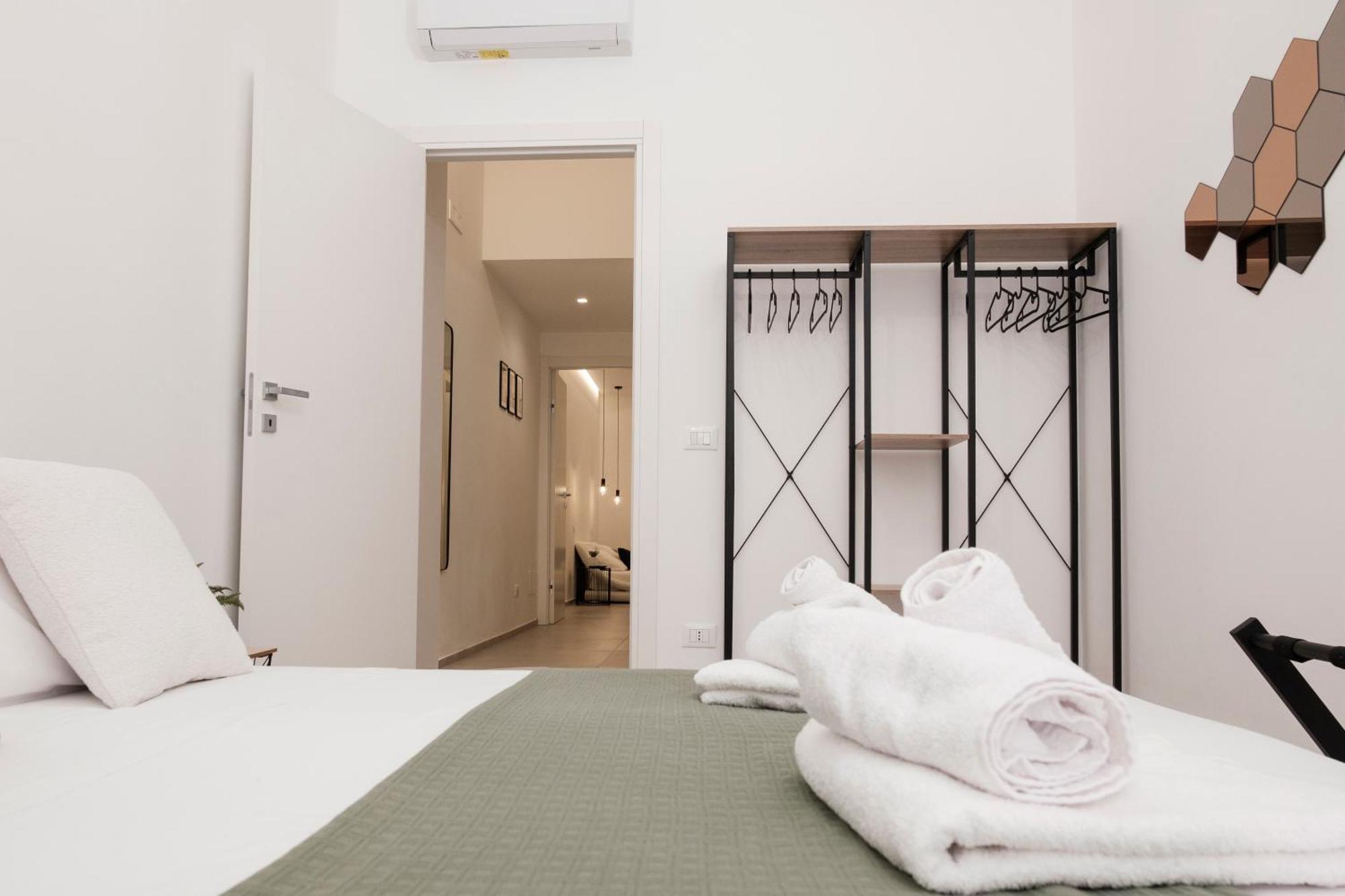 Pepoli Deluxe - Exclusive Apartment - Free Parking ตราปานี ภายนอก รูปภาพ