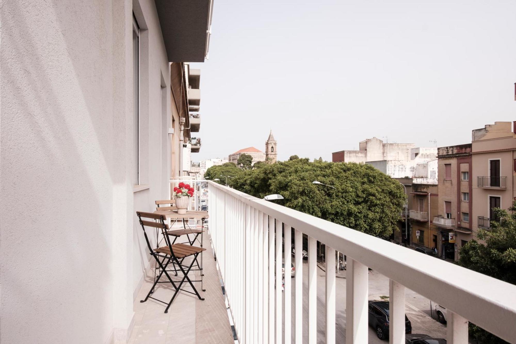Pepoli Deluxe - Exclusive Apartment - Free Parking ตราปานี ภายนอก รูปภาพ